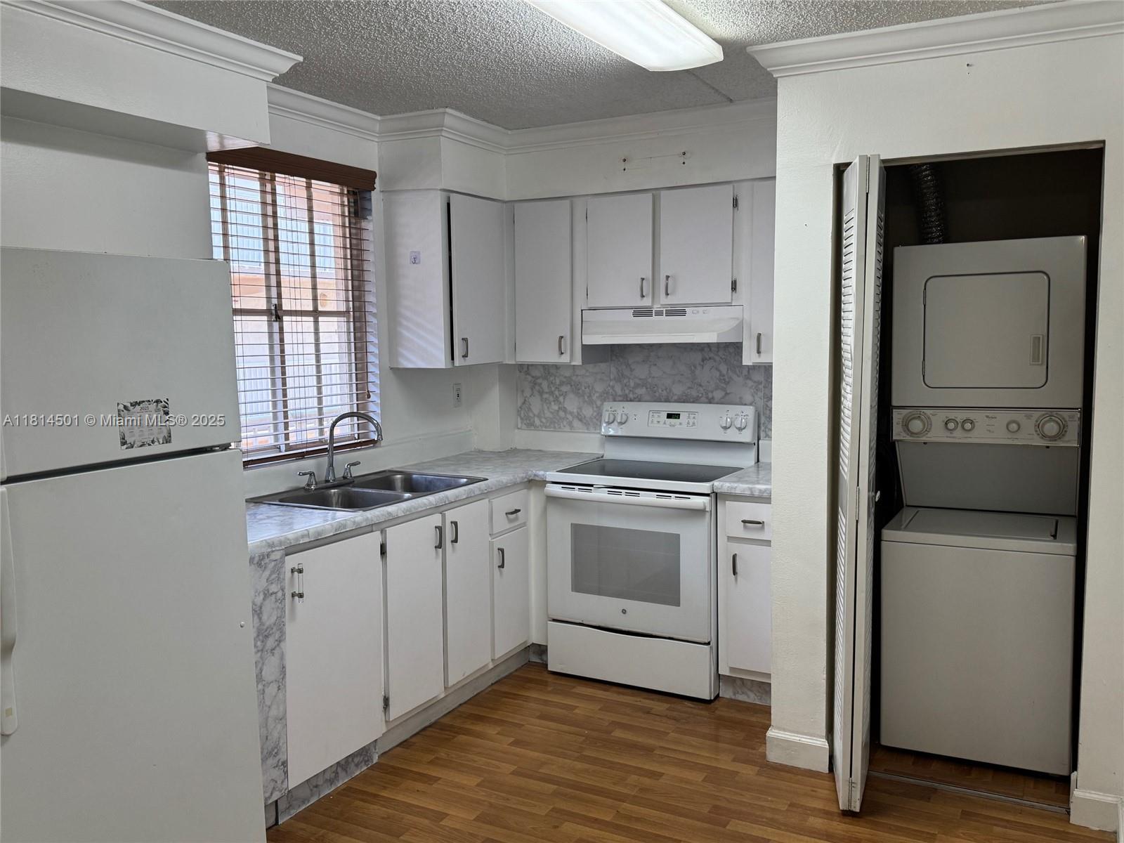 6195 NW 186th St 303