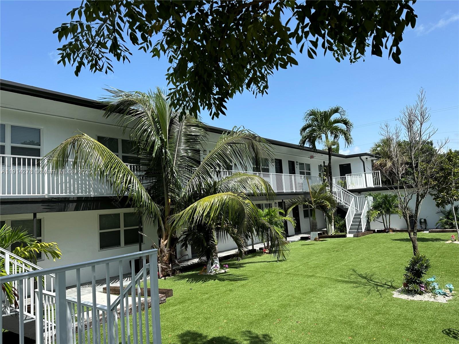 NORTH HOLLYWOOD SQUARE AM - Residential Lease