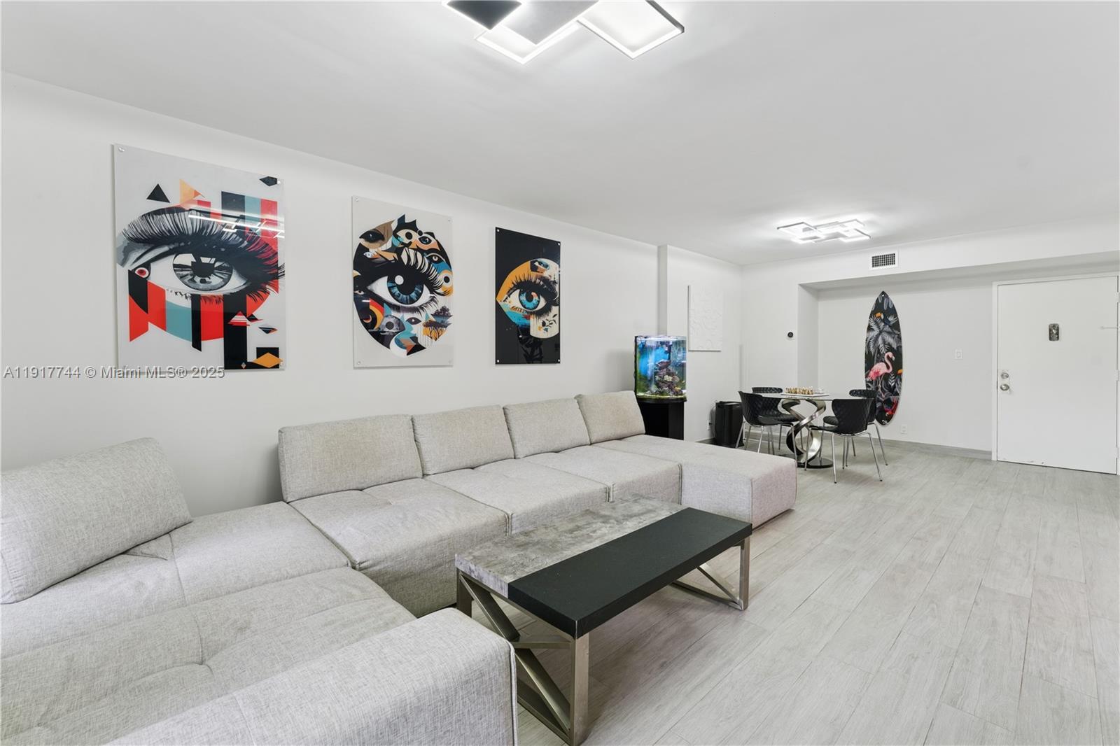 HILLCREST NO 21 CONDO - Residential