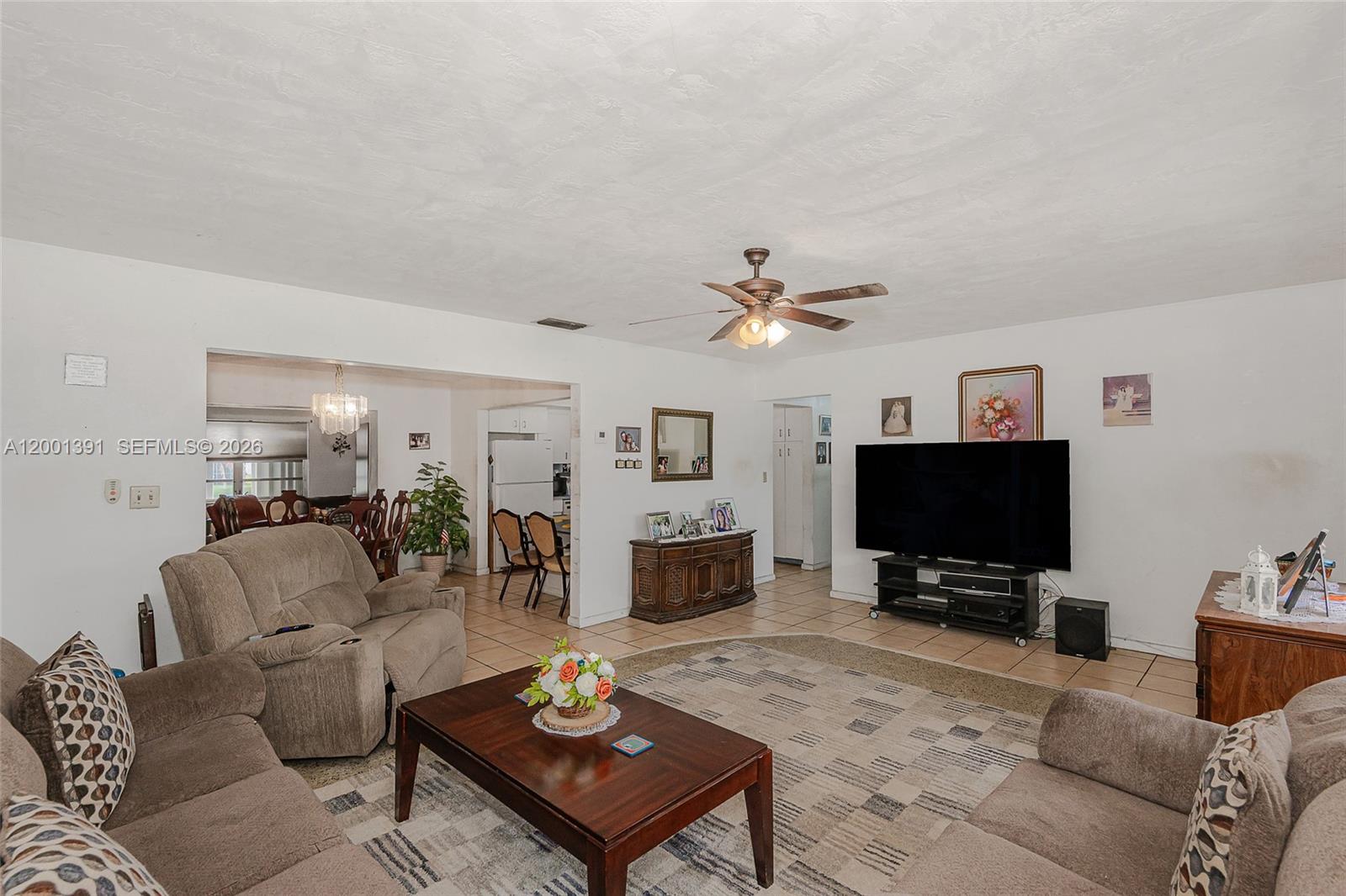 PASADENA LAKES SOUTH - Residential