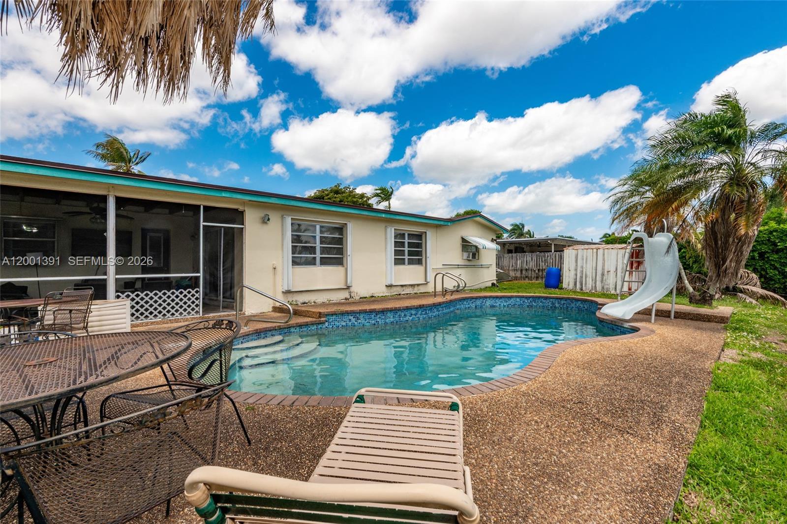 PASADENA LAKES SOUTH - Residential