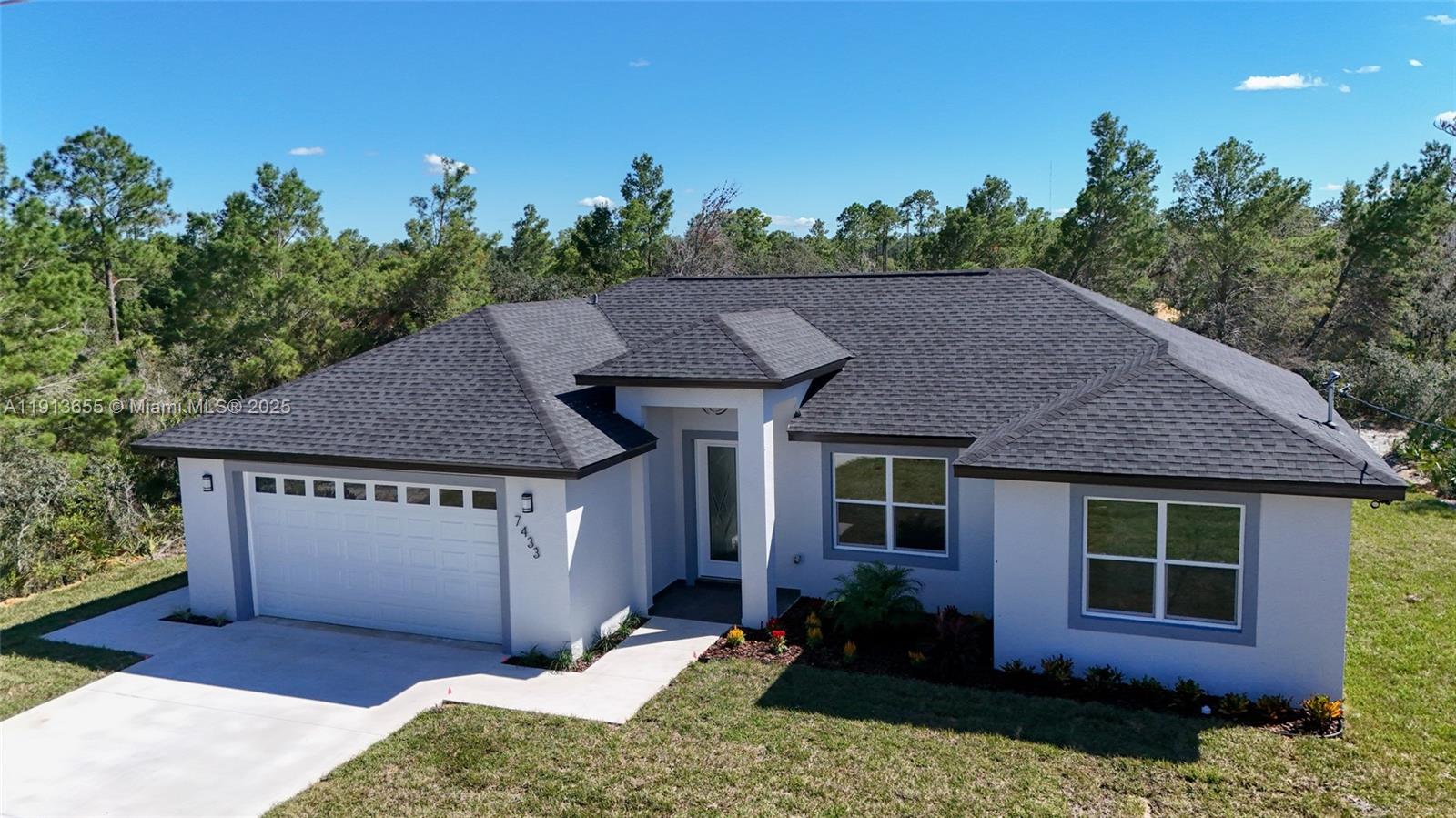 SUN N LAKE EST OF SEBRING - Residential