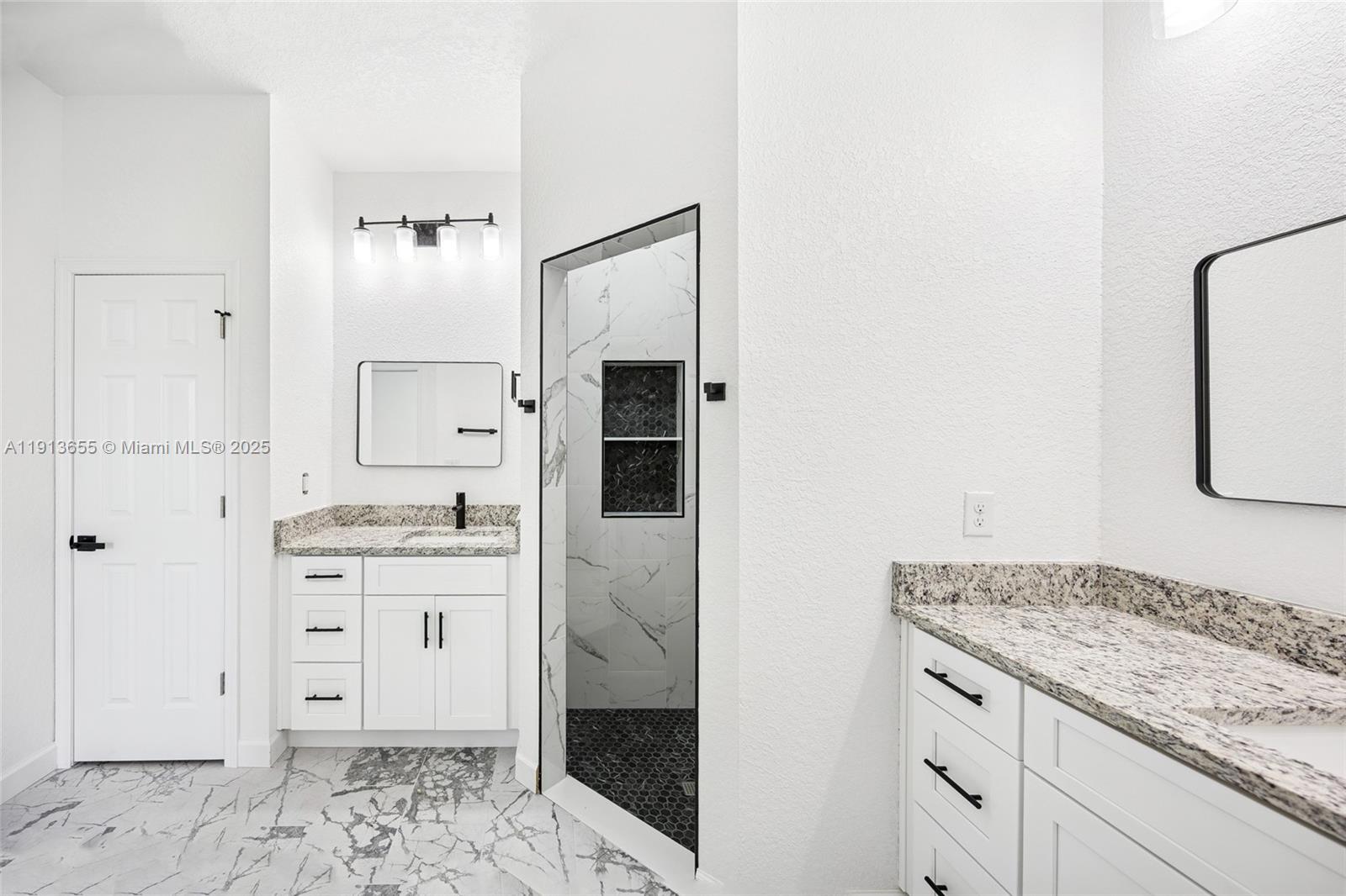 SUN N LAKE EST OF SEBRING - Residential