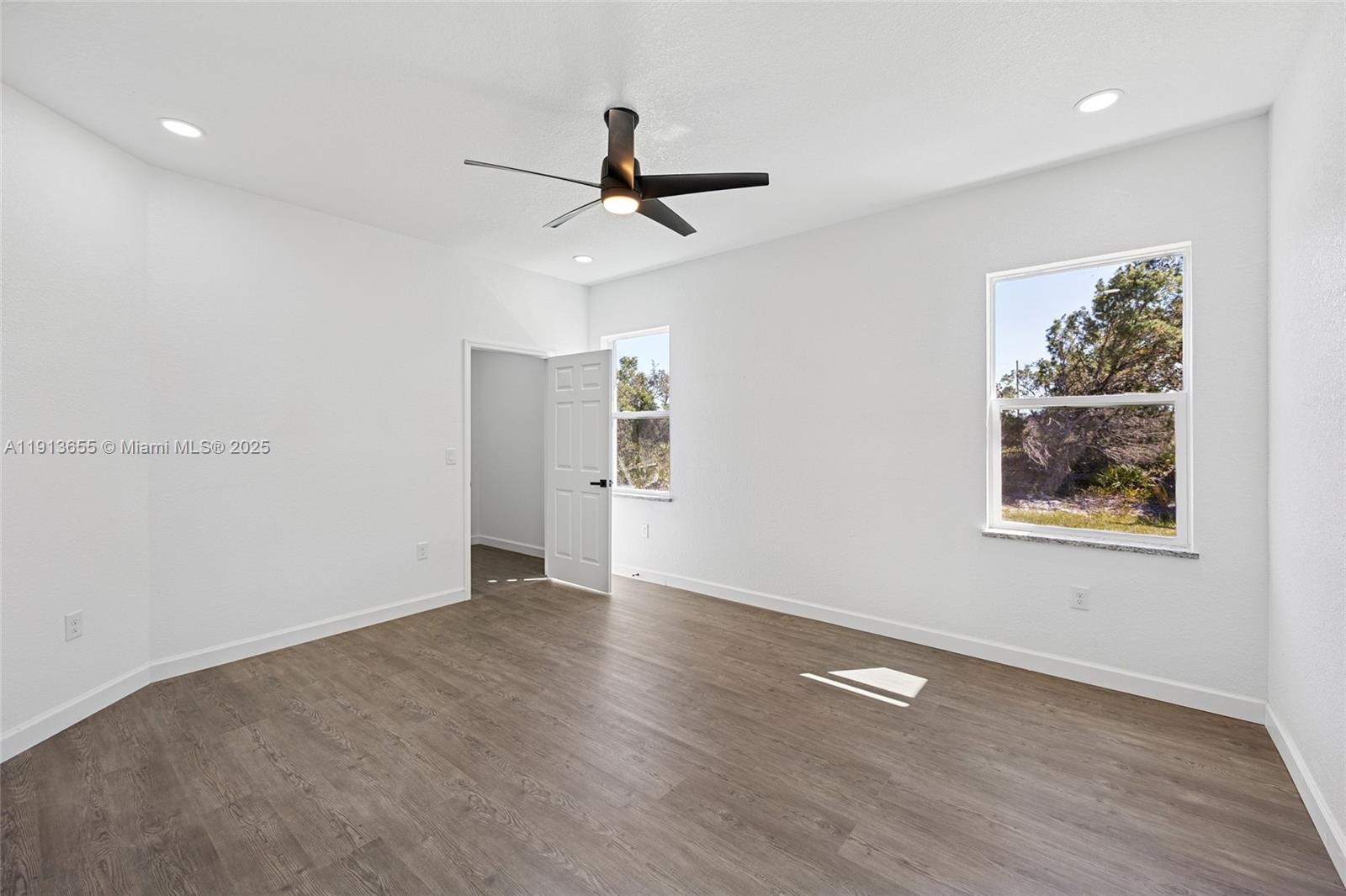 SUN N LAKE EST OF SEBRING - Residential