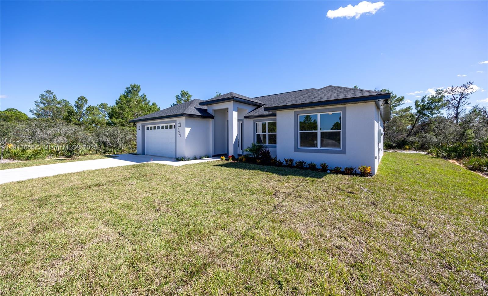 SUN N LAKE EST OF SEBRING - Residential