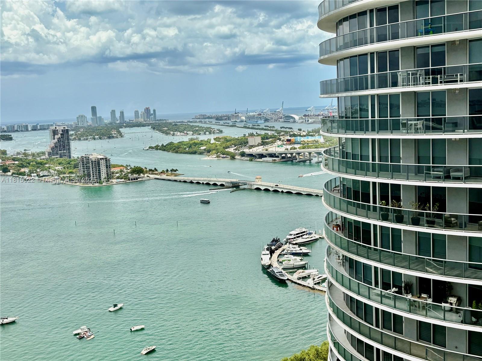 1800 CLUB CONDO - Residential Lease
