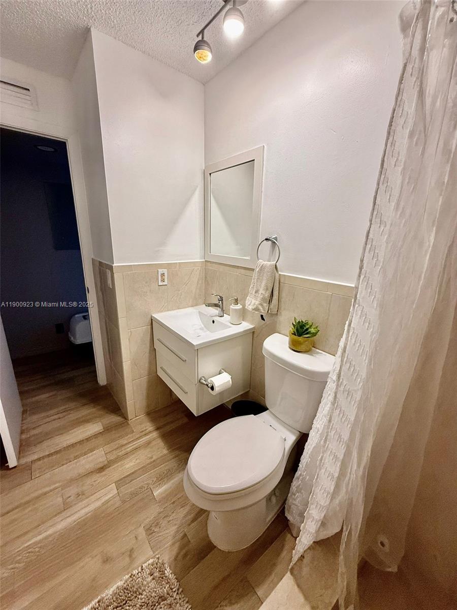 VILLA HOMES AT THE MOORS - Residential