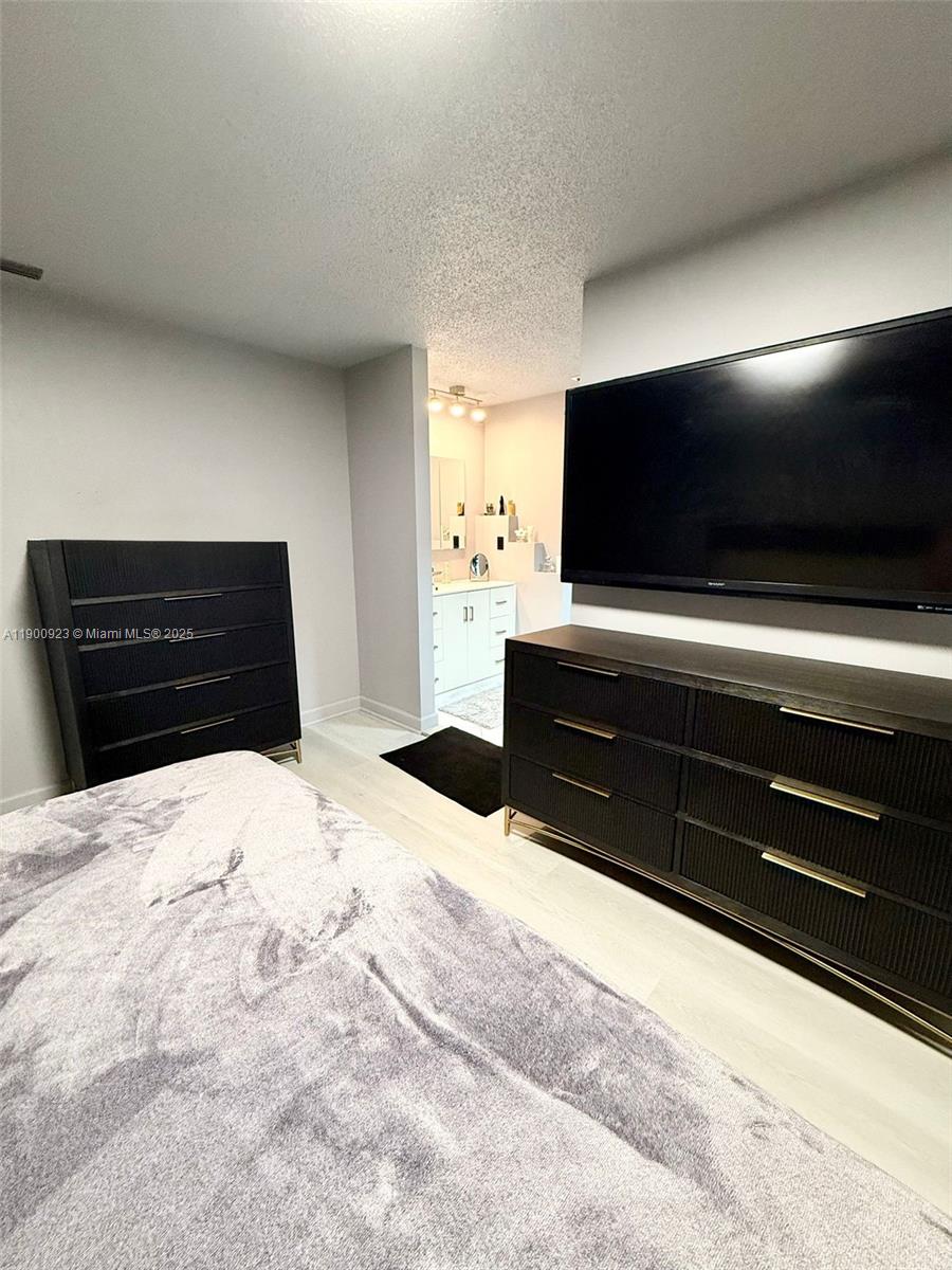 VILLA HOMES AT THE MOORS - Residential