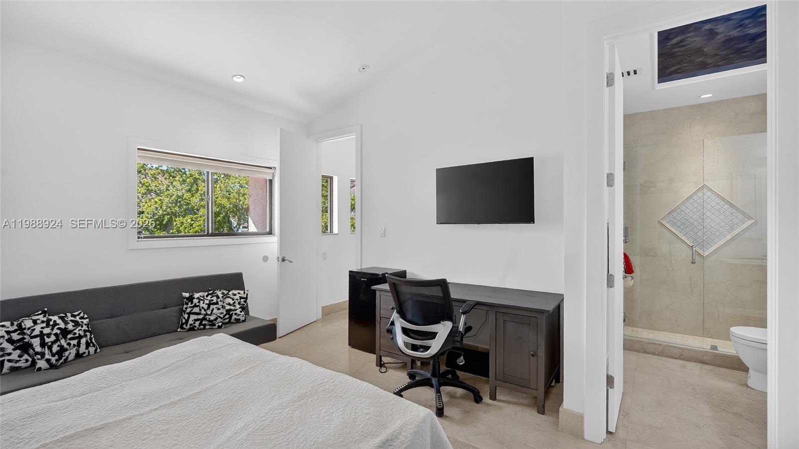 L HERMITAGE - Residential