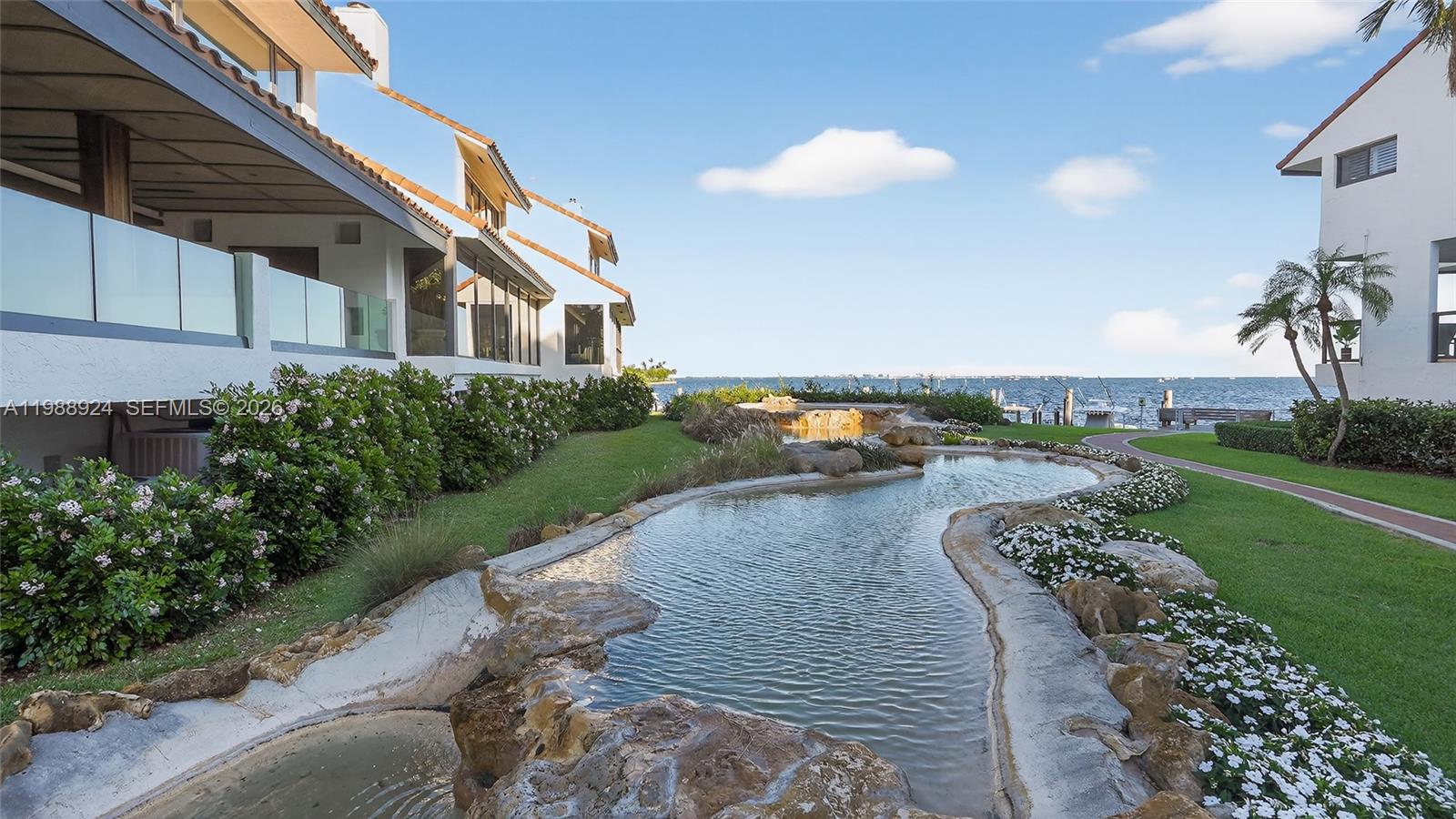 L HERMITAGE - Residential