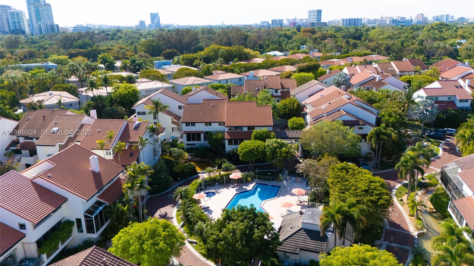 L HERMITAGE - Residential