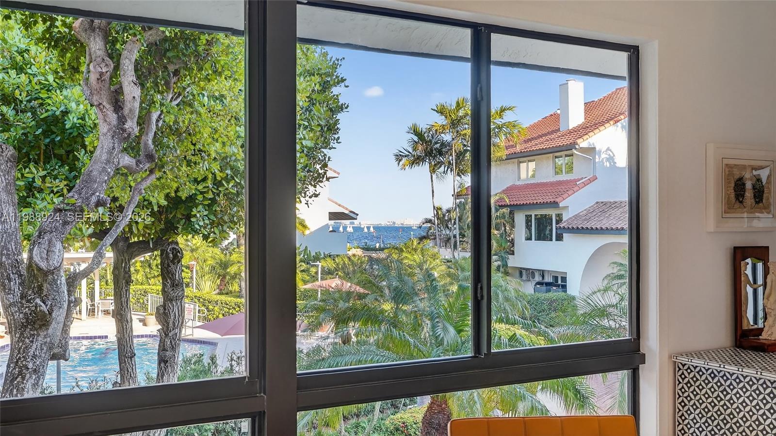 L HERMITAGE - Residential