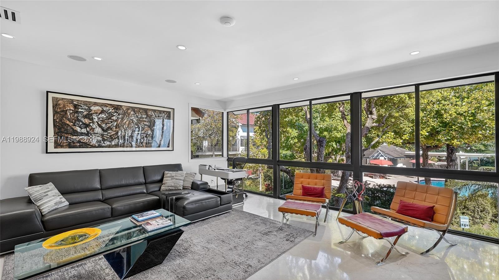 L HERMITAGE - Residential