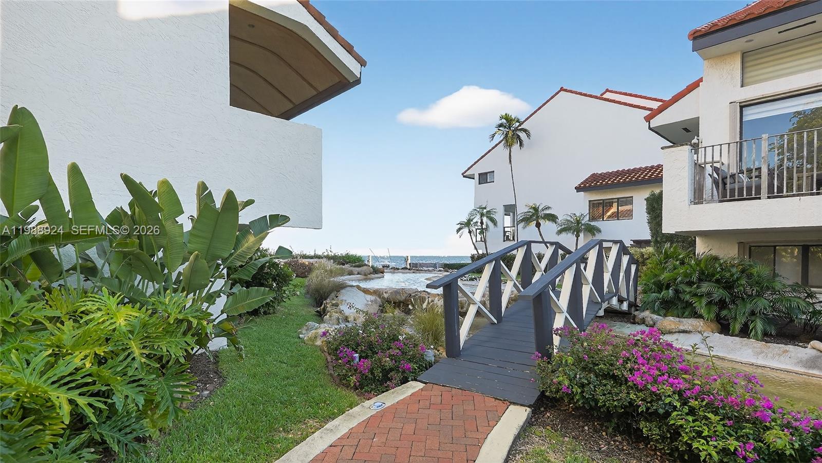 L HERMITAGE - Residential