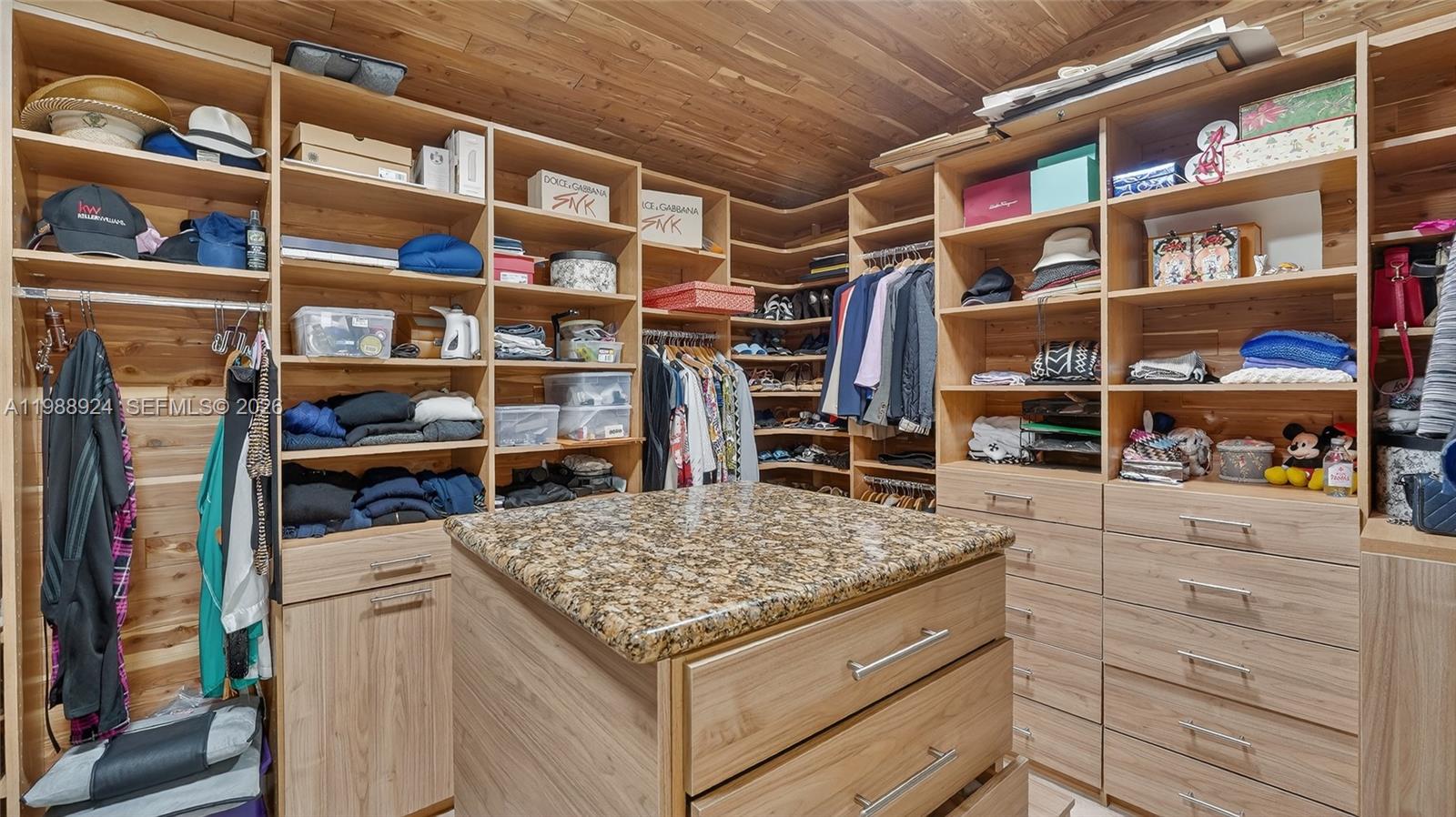 L HERMITAGE - Residential