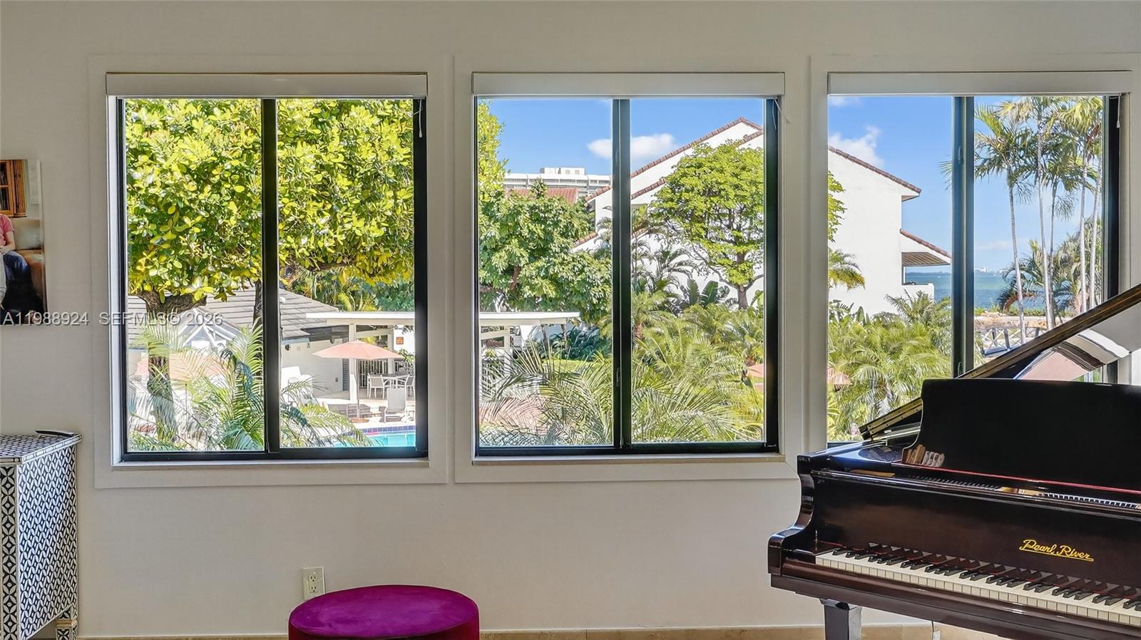 L HERMITAGE - Residential