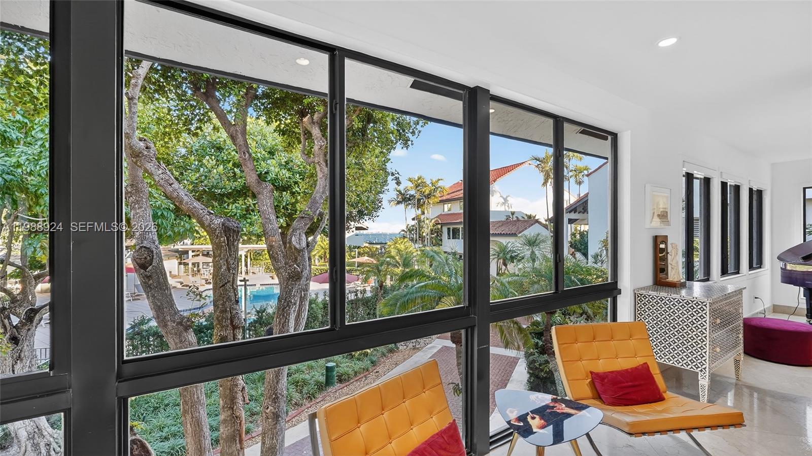 L HERMITAGE - Residential