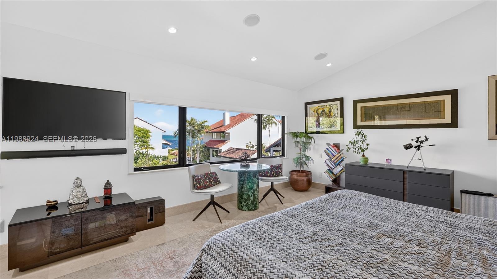 L HERMITAGE - Residential