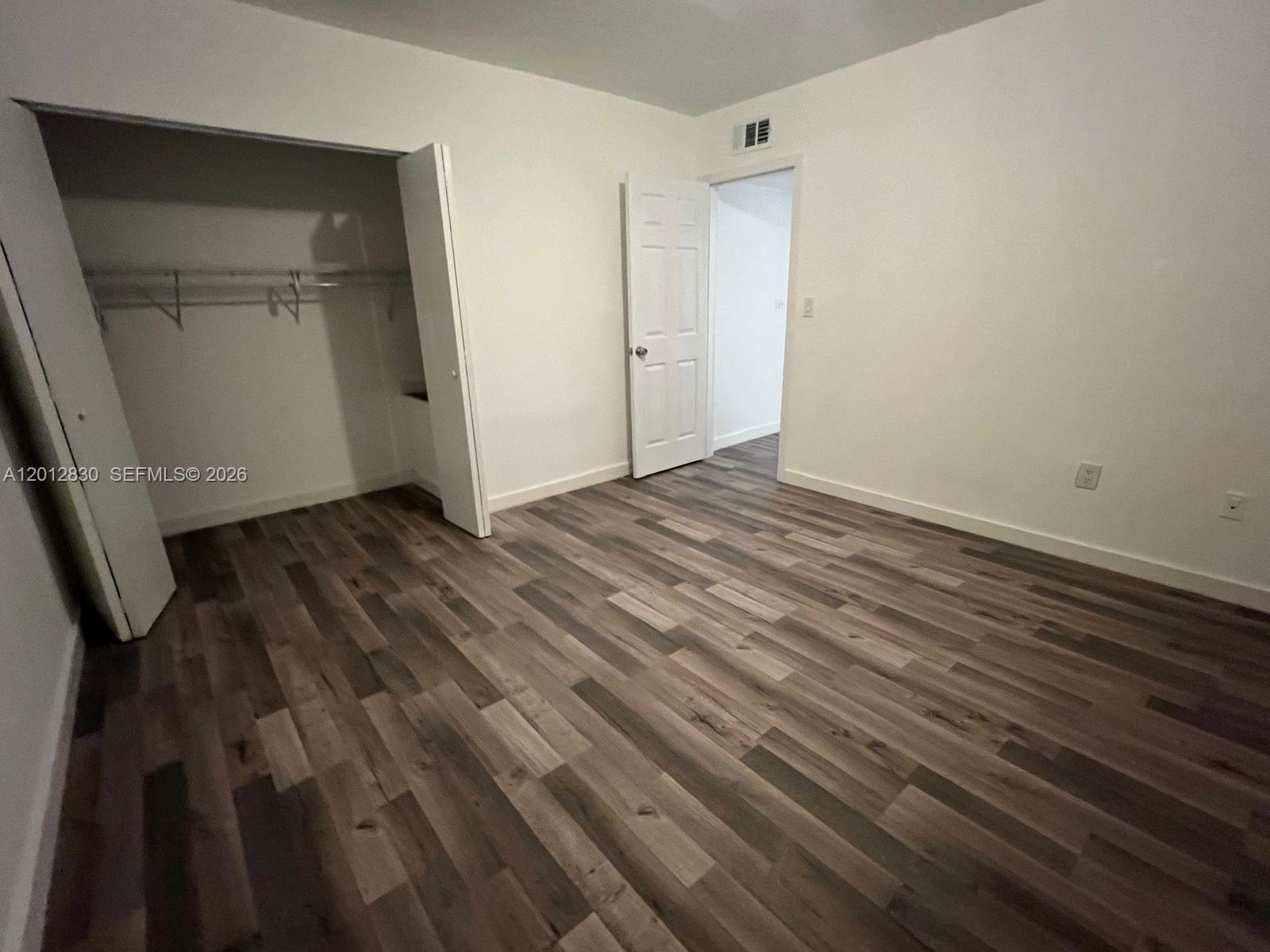 1560 NE 151st St 102