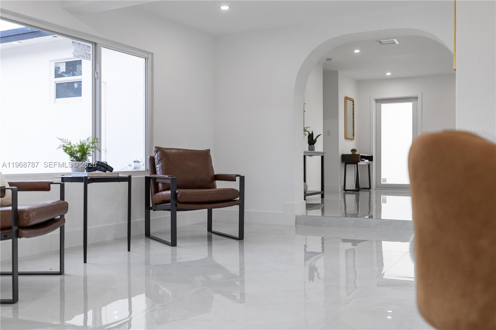 NEWPORT MANOR - Residential