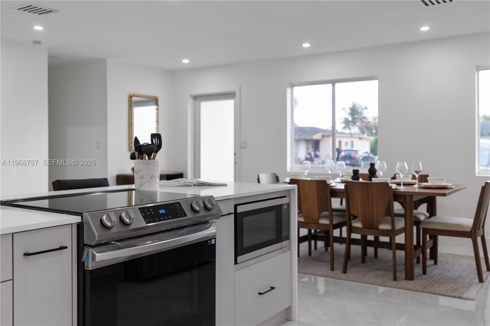 NEWPORT MANOR - Residential