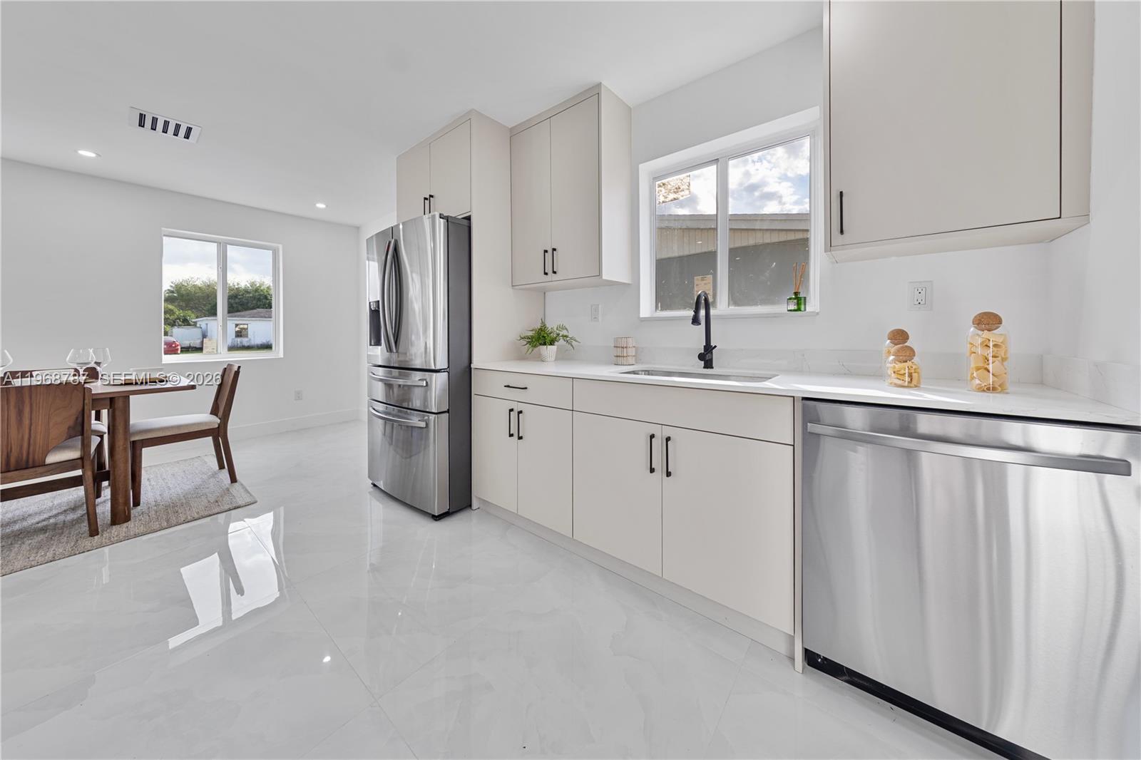 NEWPORT MANOR - Residential