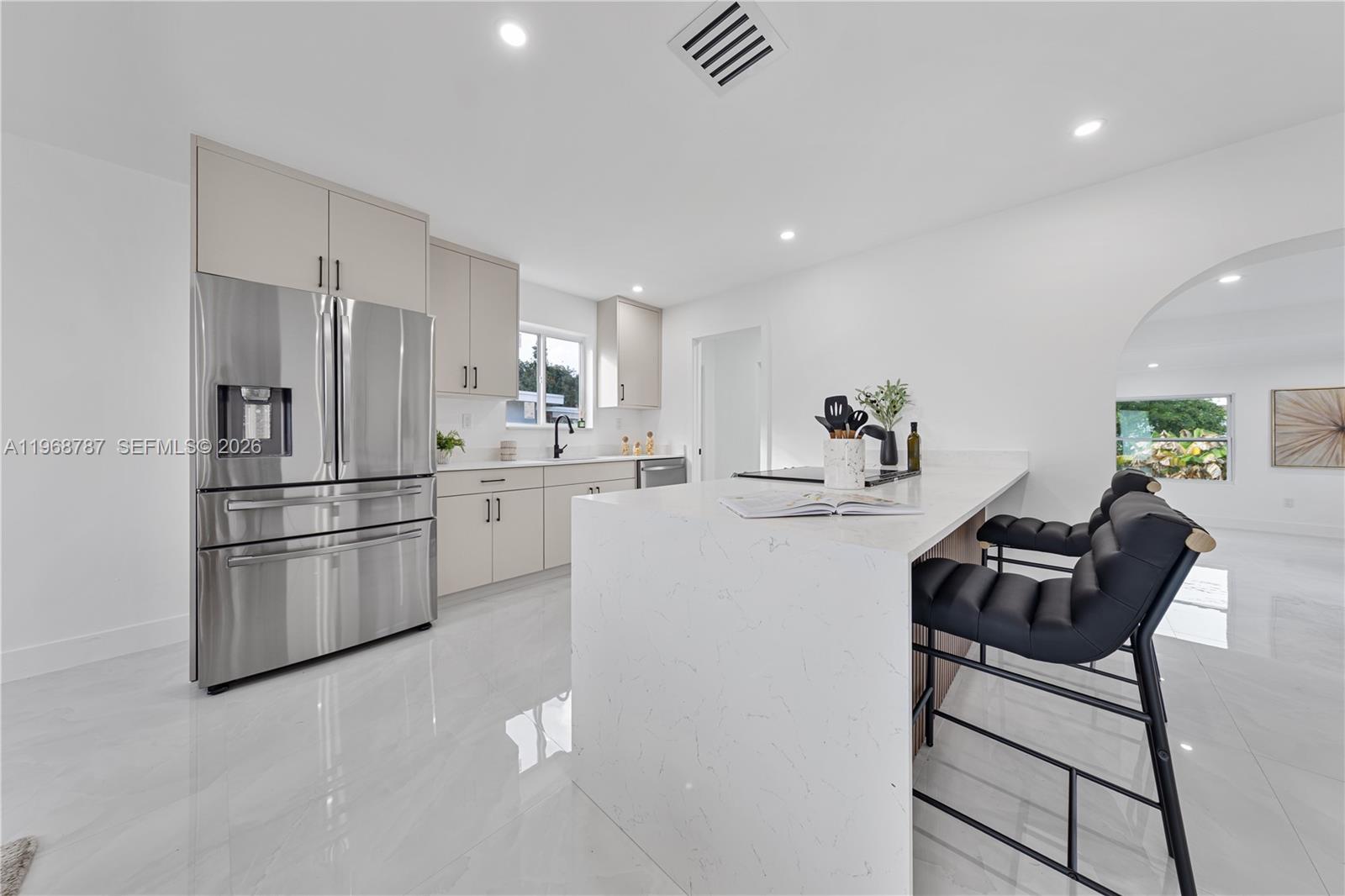 NEWPORT MANOR - Residential