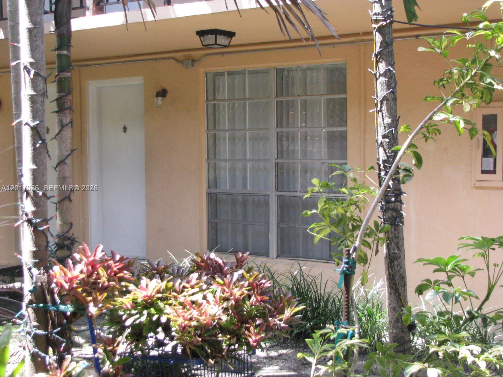 SPANISH TRACE CONDO - Residential Lease