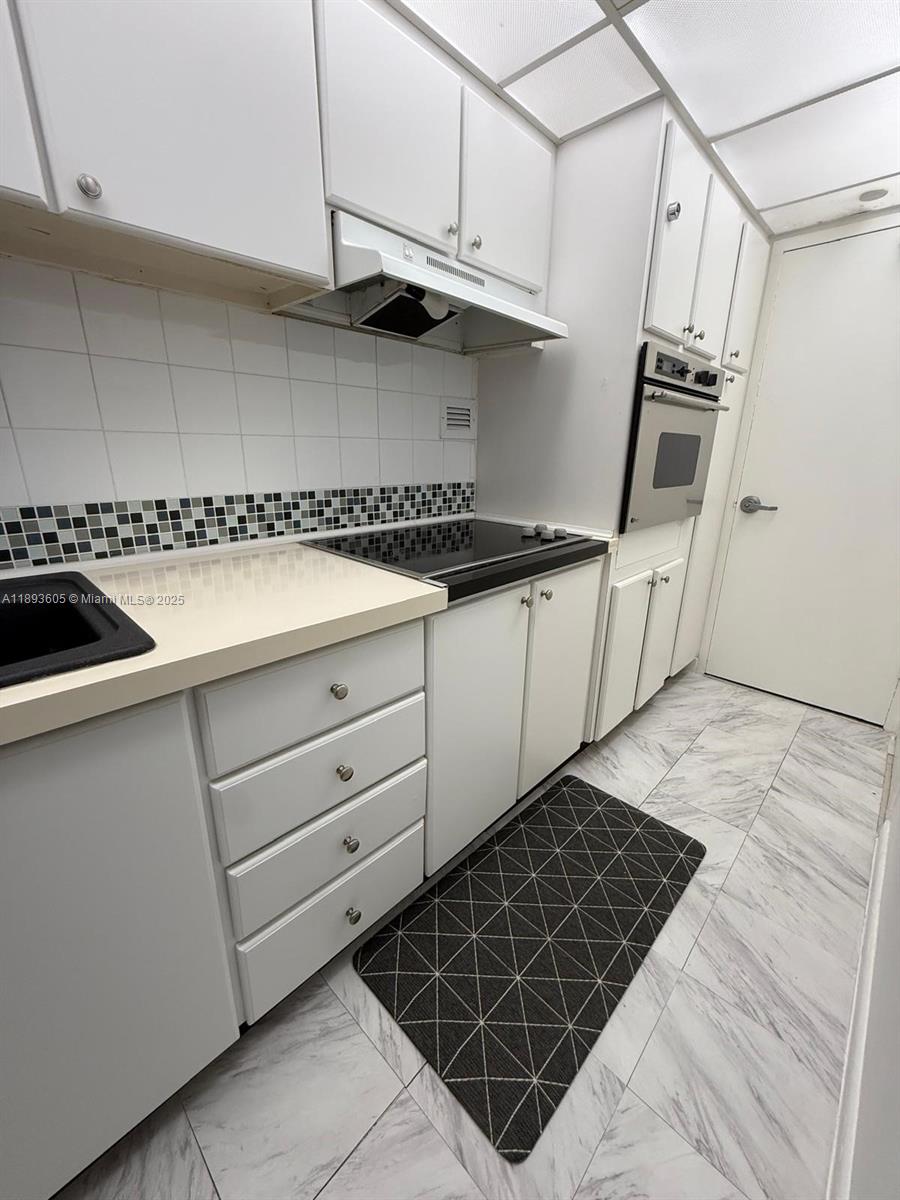 MIRADOR 1000 CONDO - Residential