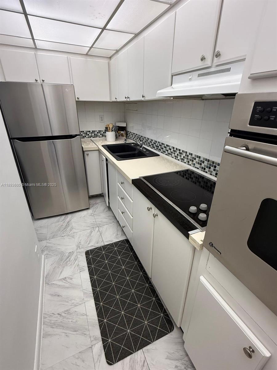 MIRADOR 1000 CONDO - Residential