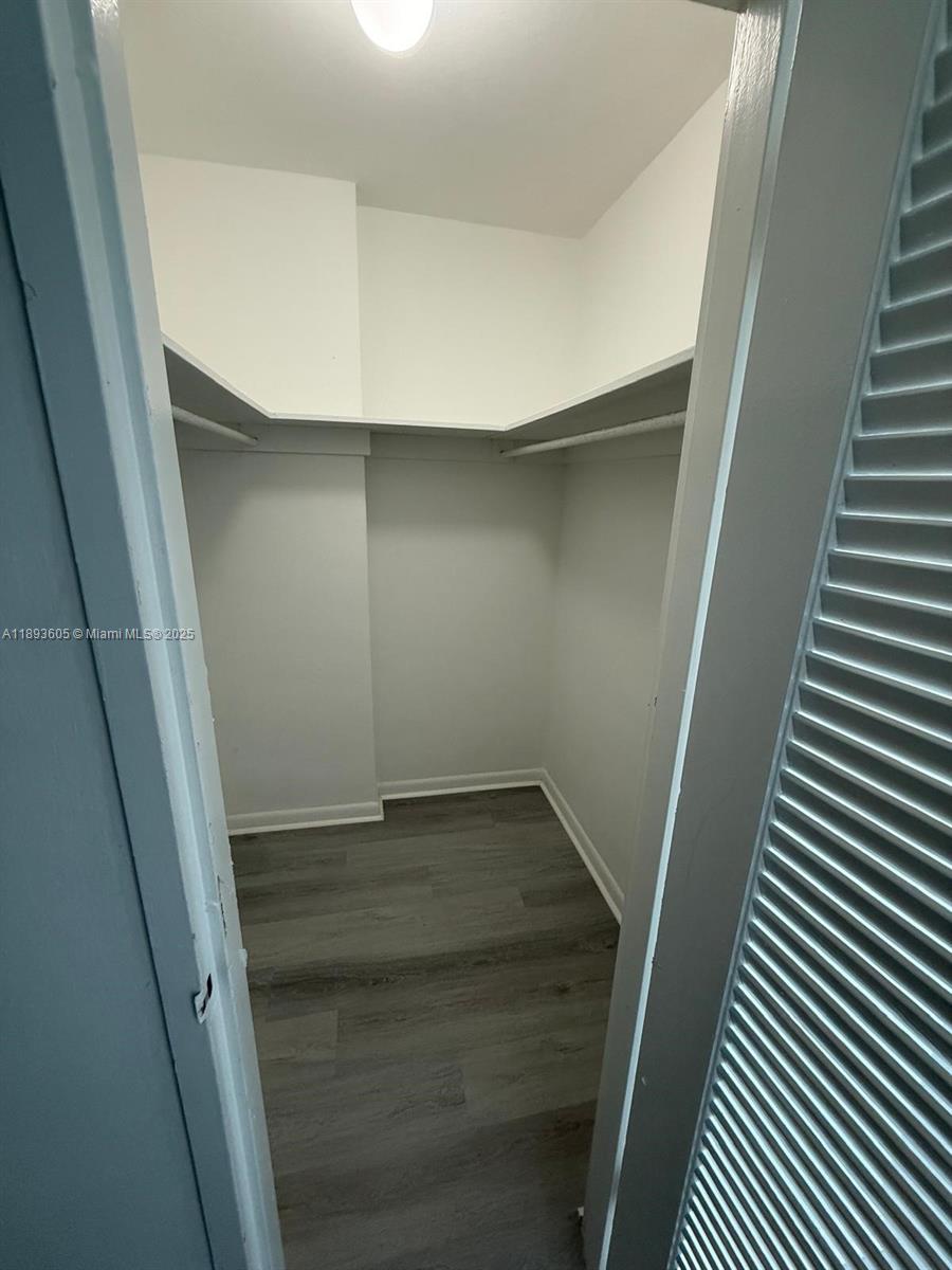 MIRADOR 1000 CONDO - Residential