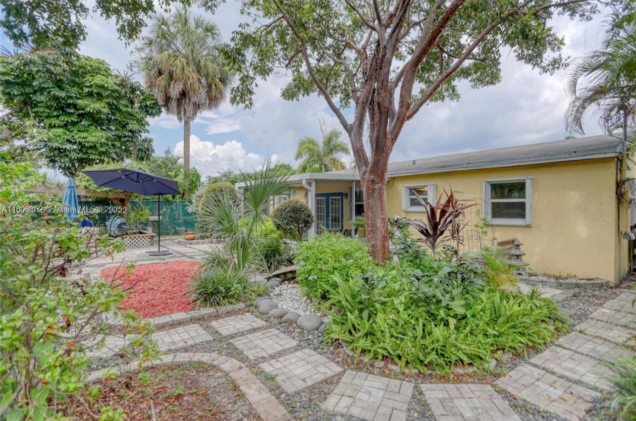 6270 SW 18th Ct
