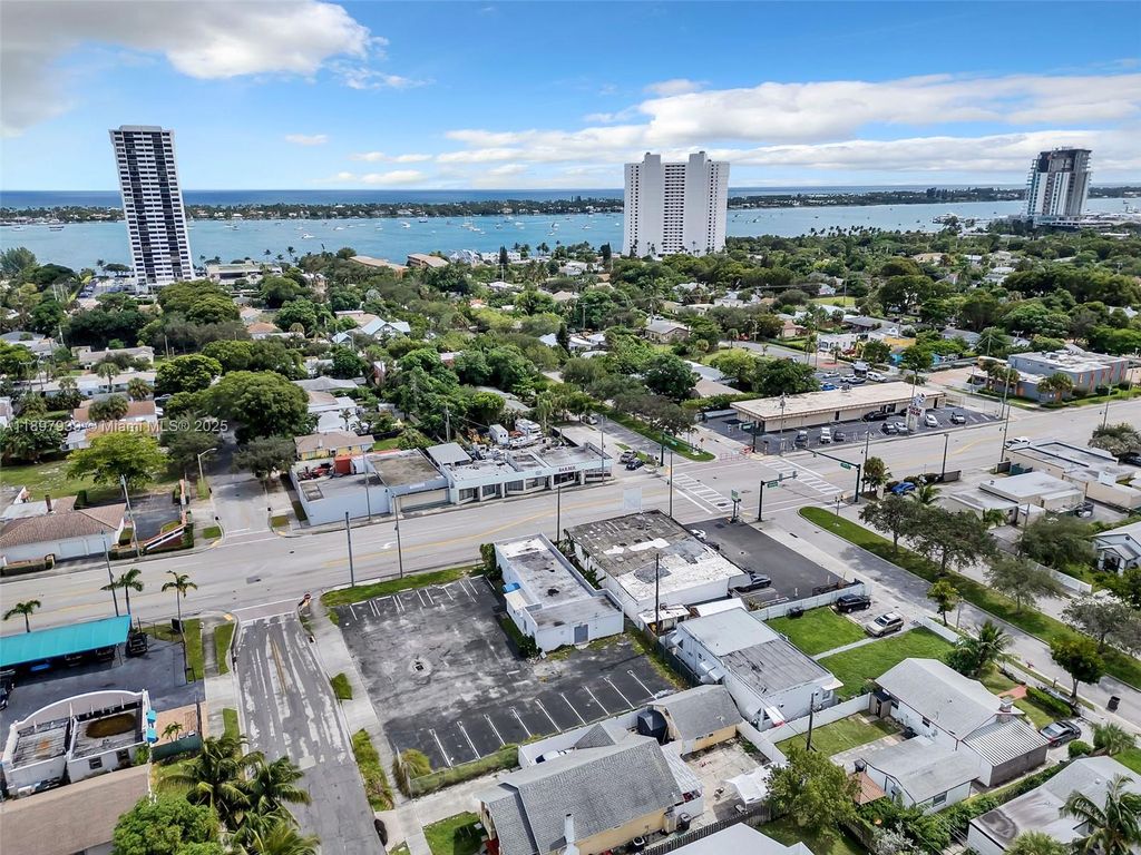 Photo of 5509 &amp; 5501 Broadway, West Palm Beach, FL 33407 (MLS # A11897939)