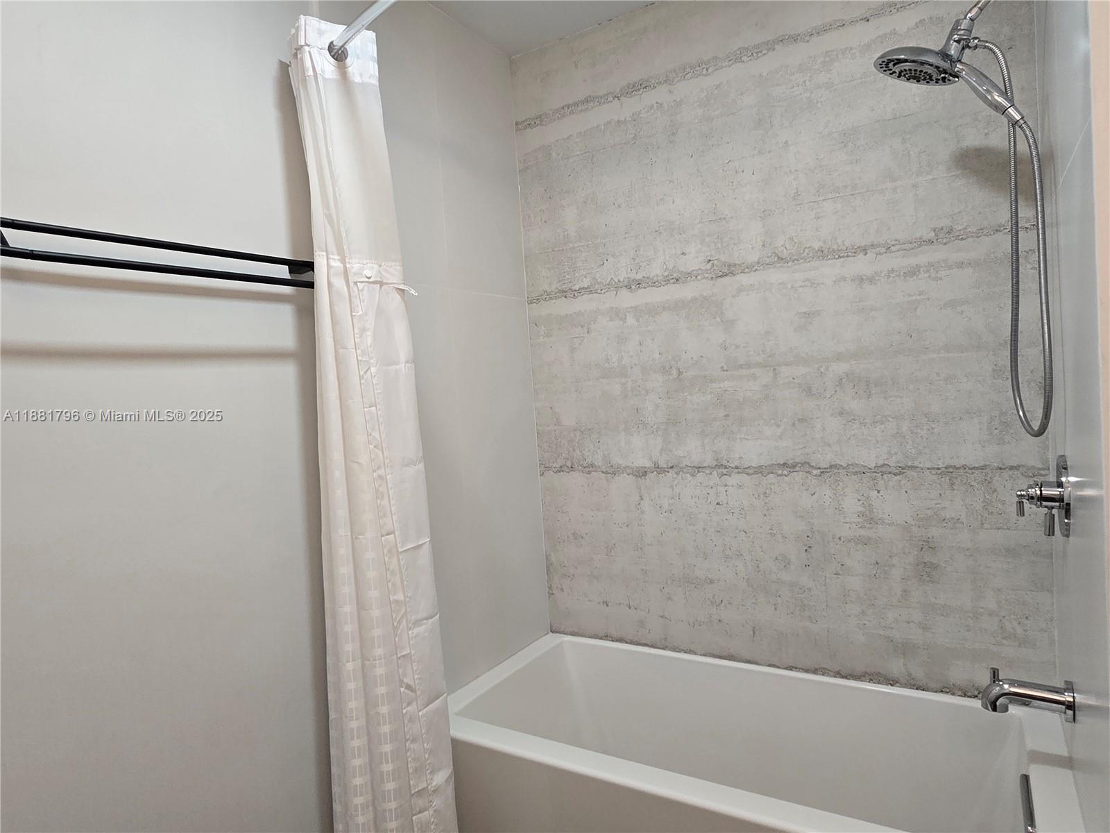 PALM BEACH SHORES - Residential Lease