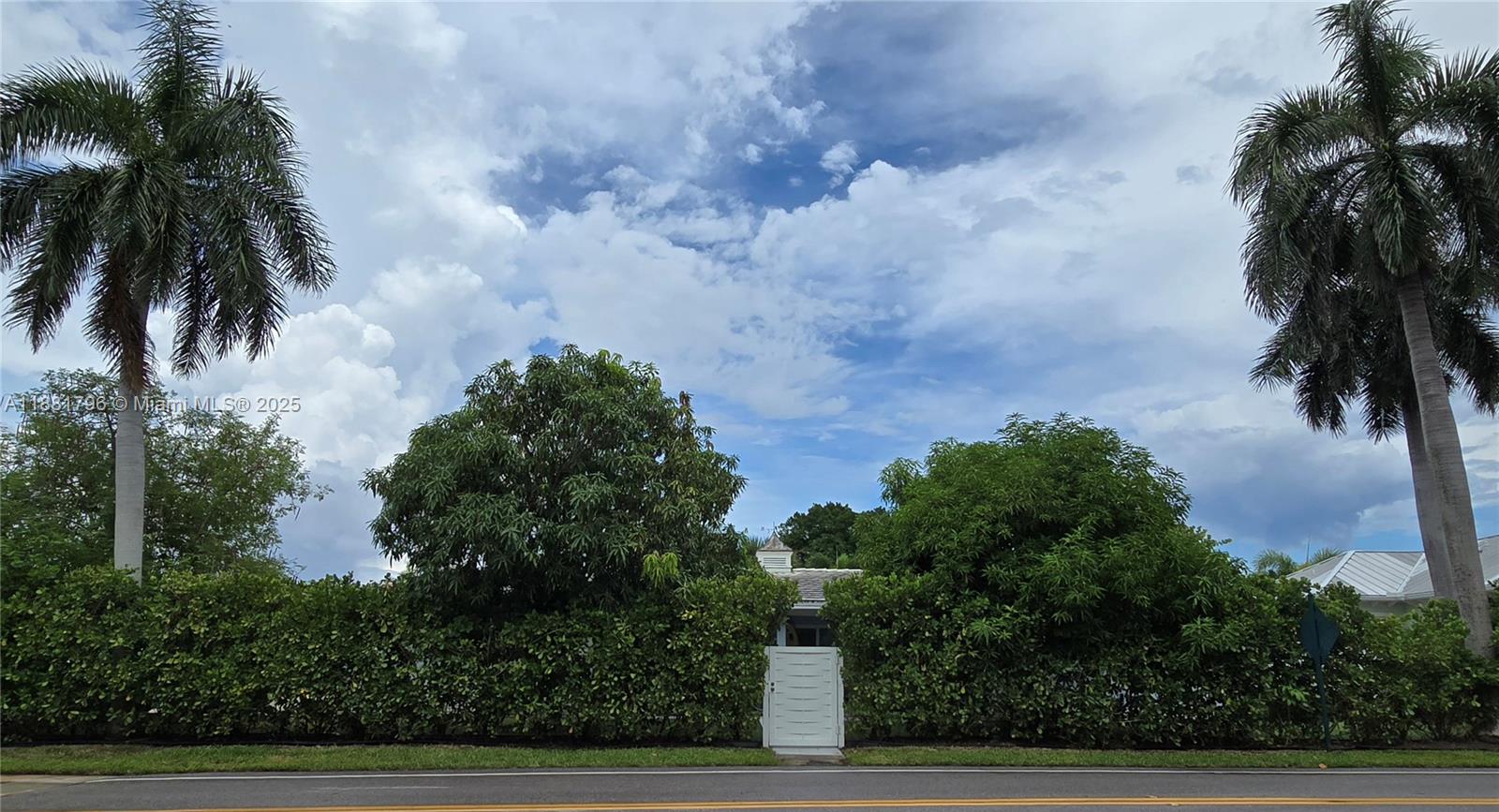 PALM BEACH SHORES - Residential Lease