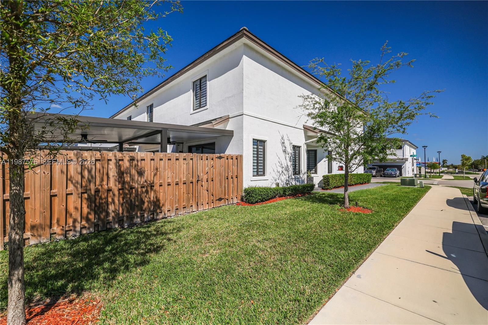 MC RESIDENTIAL - Residential