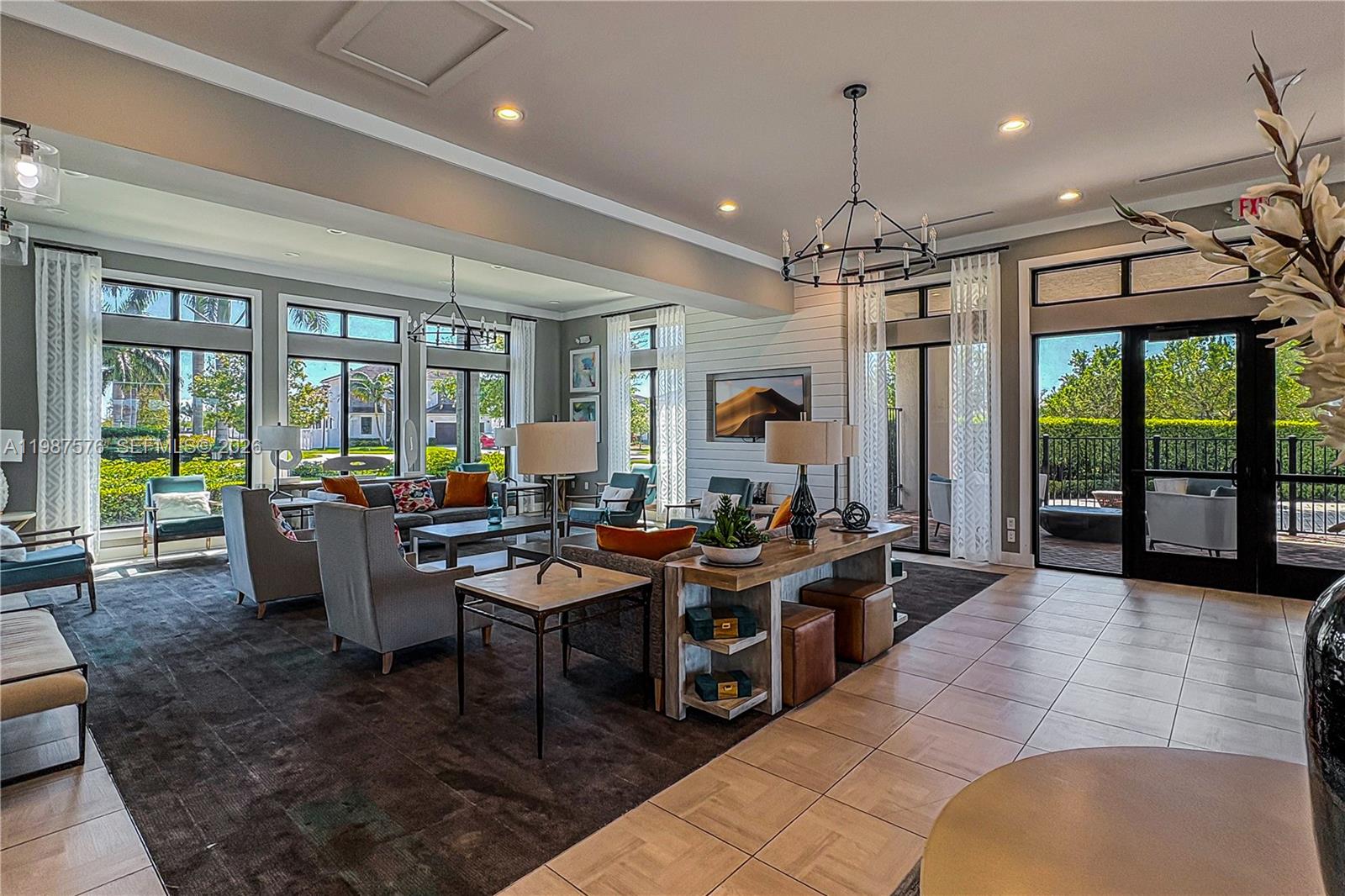 MC RESIDENTIAL - Residential