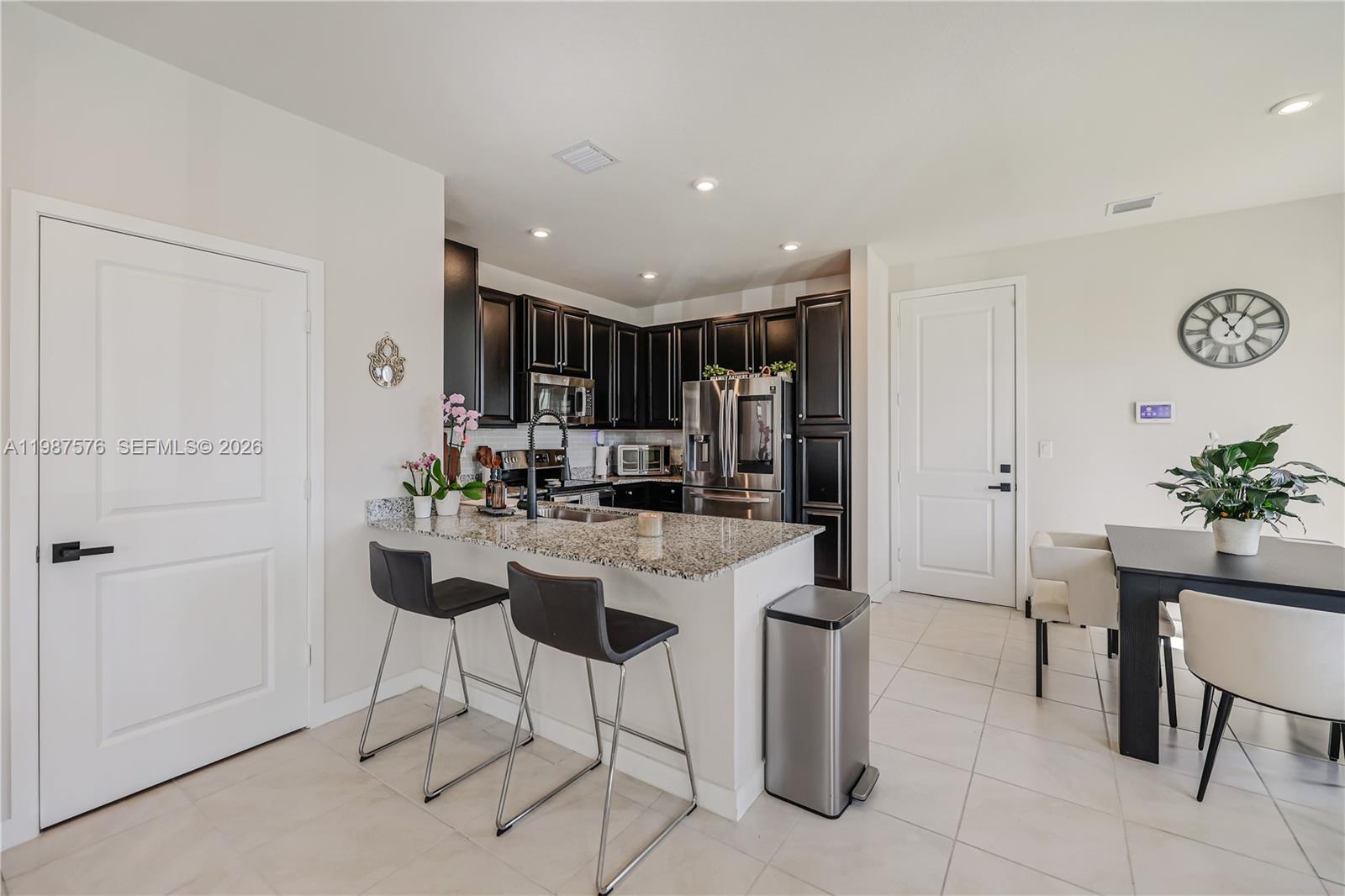 MC RESIDENTIAL - Residential