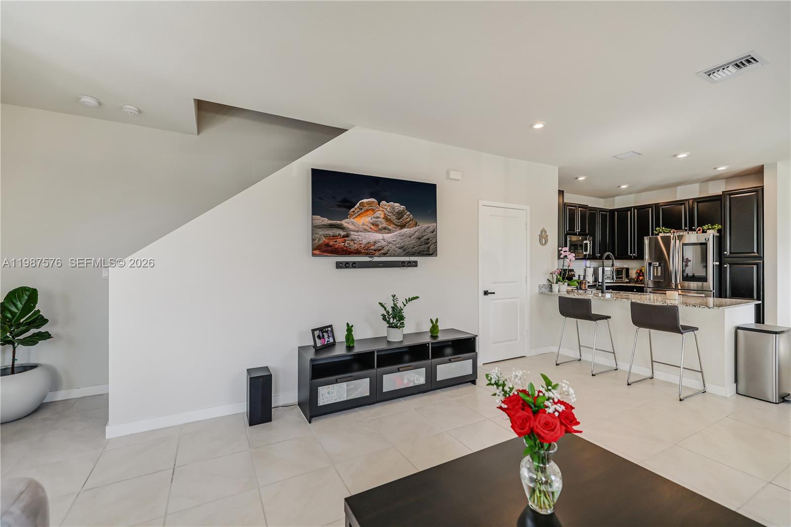 MC RESIDENTIAL - Residential