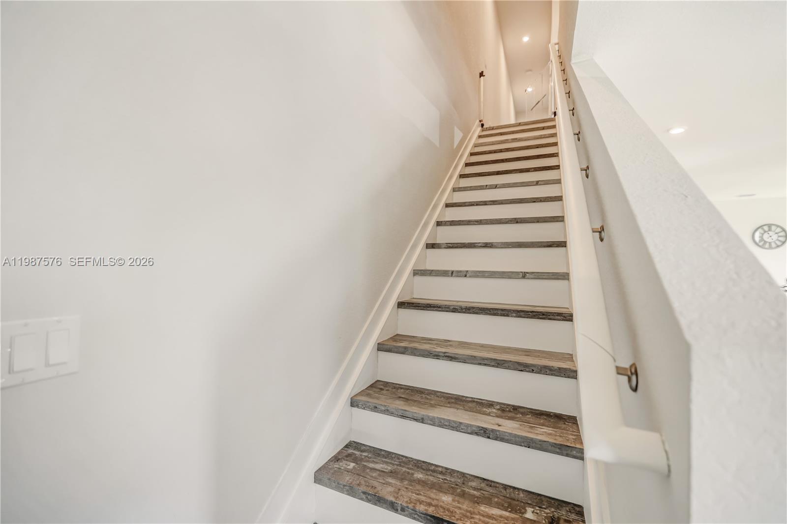 MC RESIDENTIAL - Residential