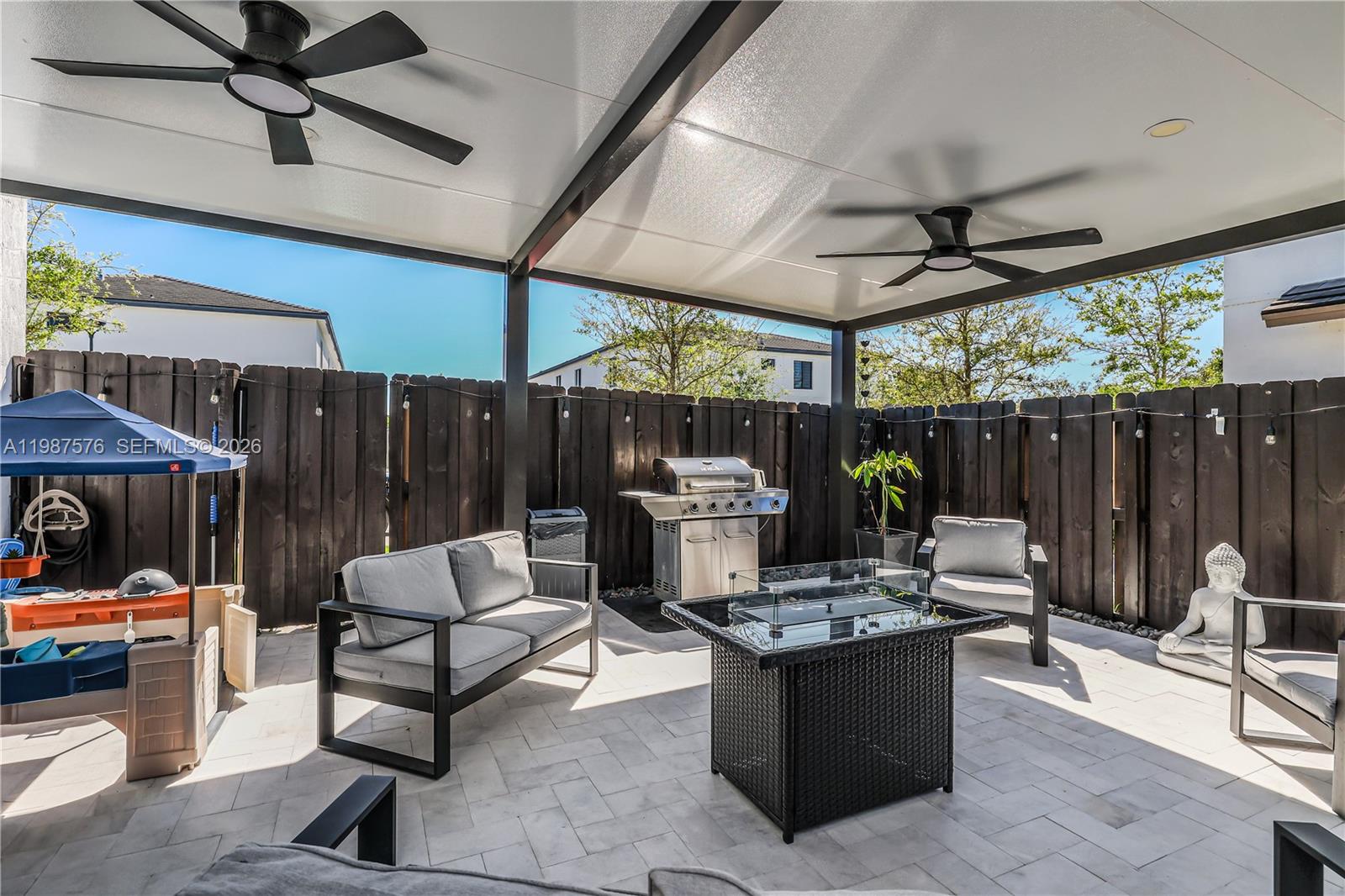 MC RESIDENTIAL - Residential