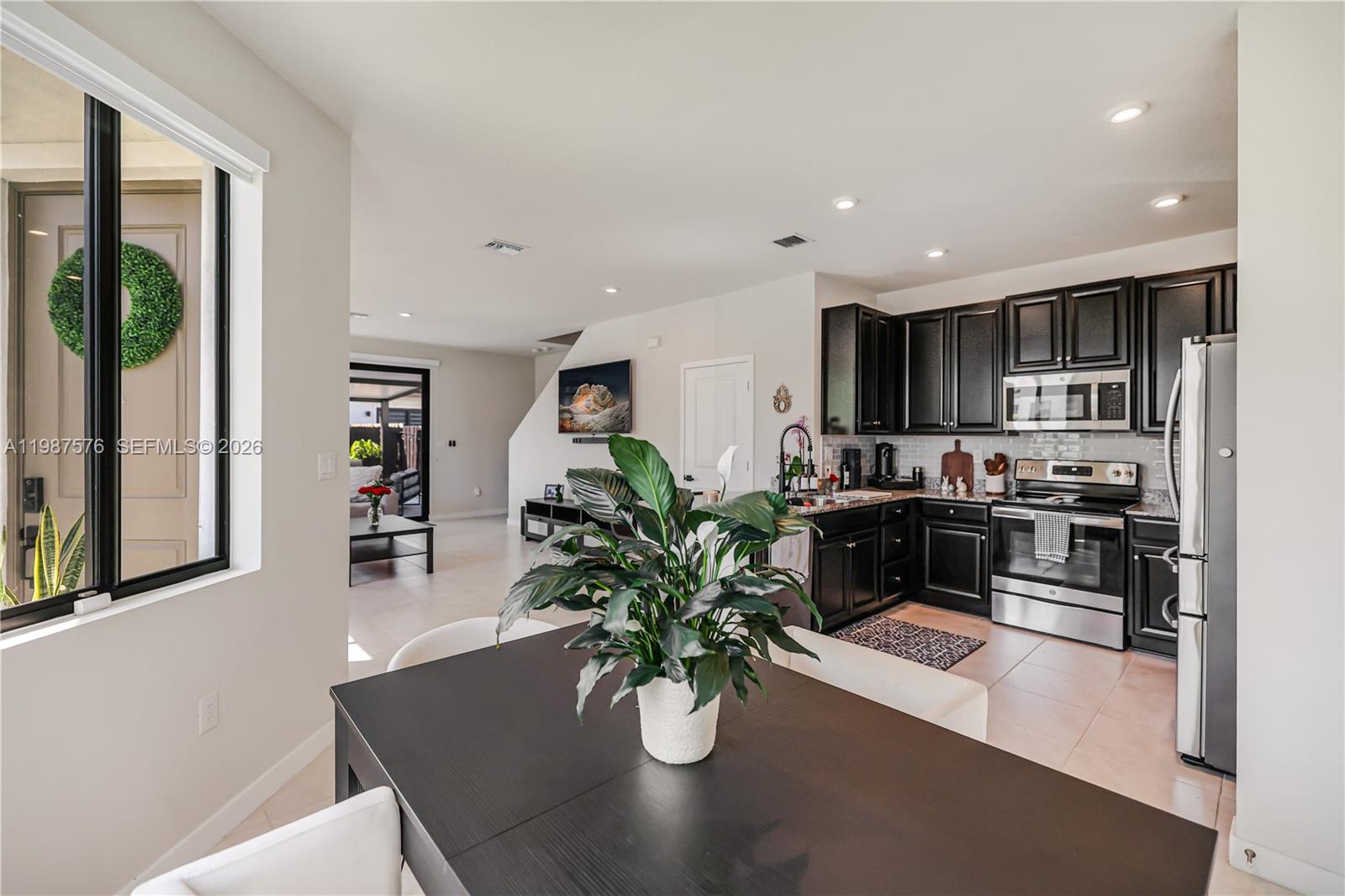 MC RESIDENTIAL - Residential