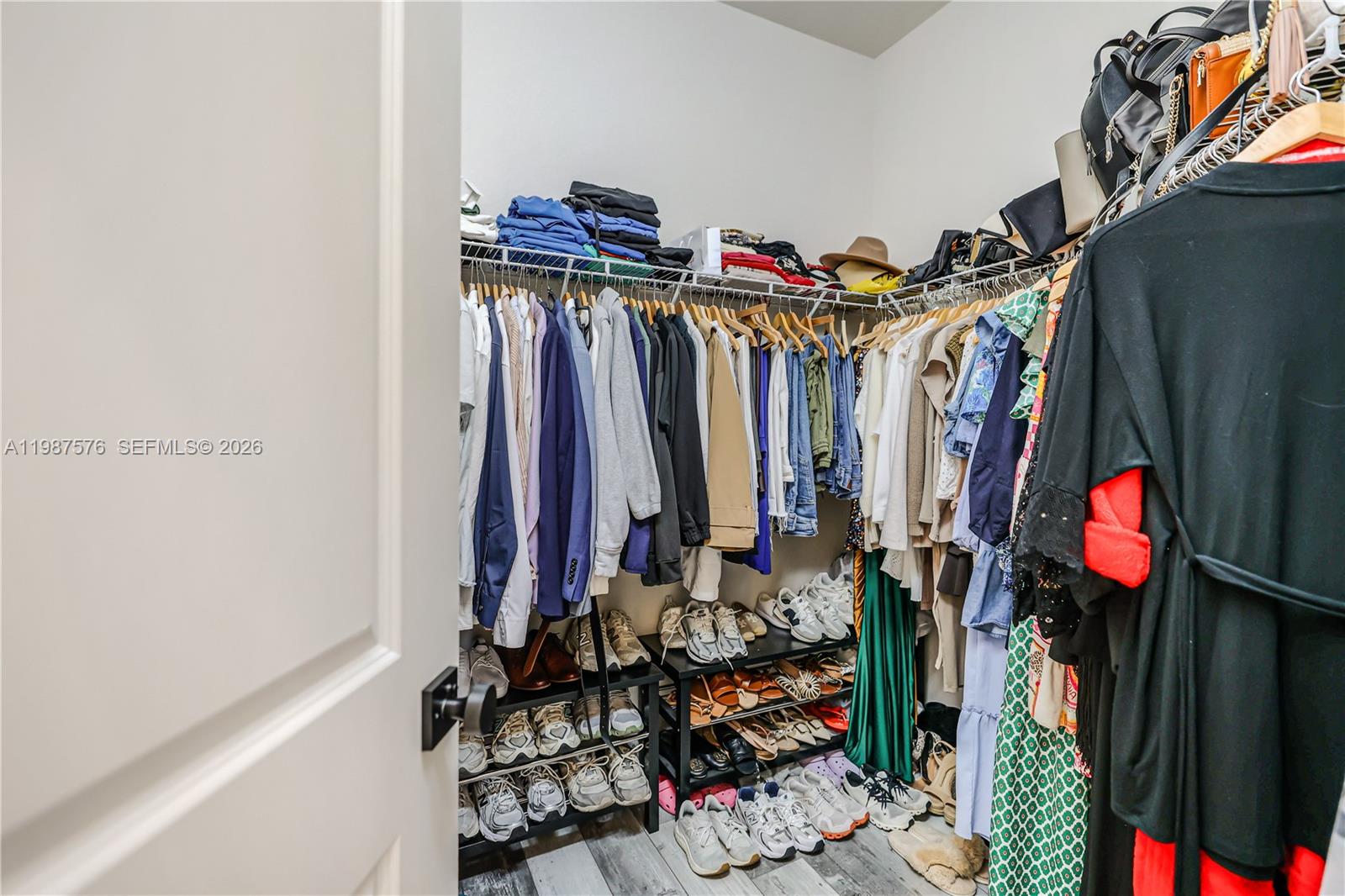 MC RESIDENTIAL - Residential