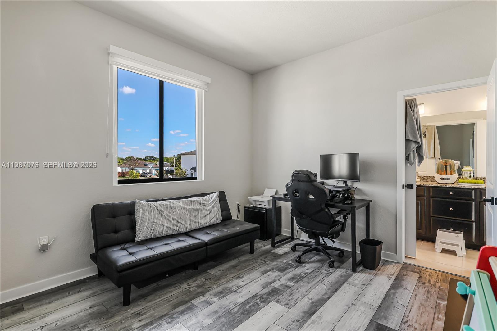 MC RESIDENTIAL - Residential