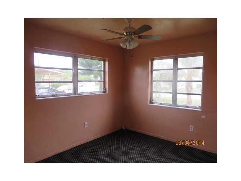 CAROL CITY GDNS 1ST ADDN - Residential
