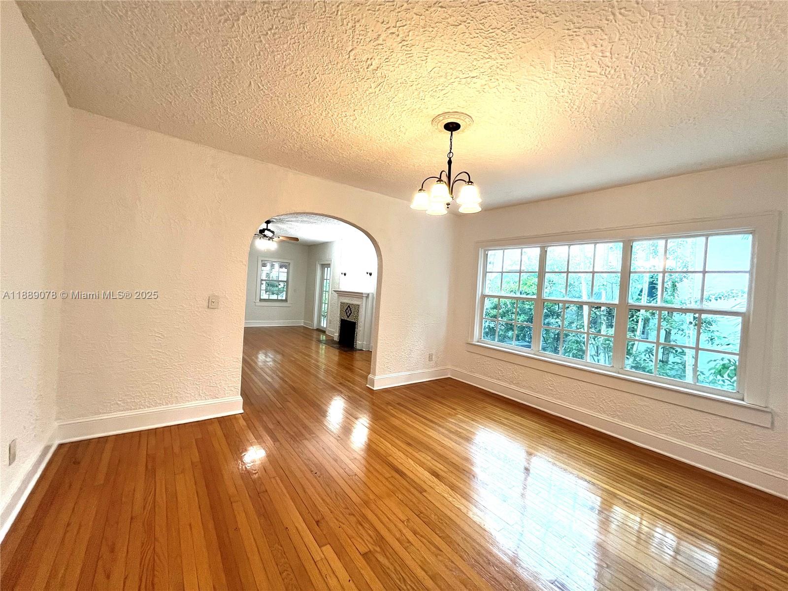 CORAL GABLES BISC BAY SEC - Residential Lease