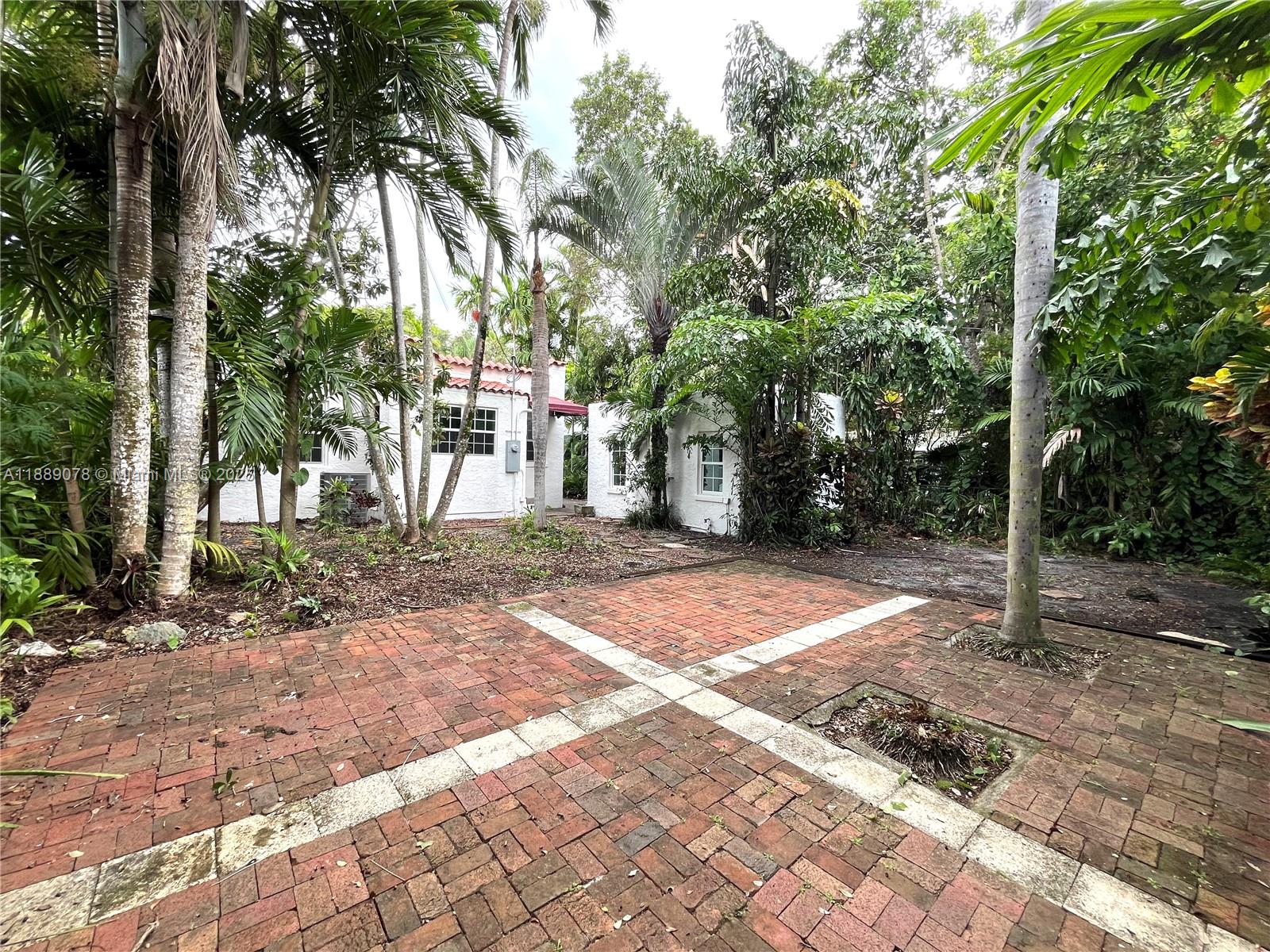 CORAL GABLES BISC BAY SEC - Residential Lease