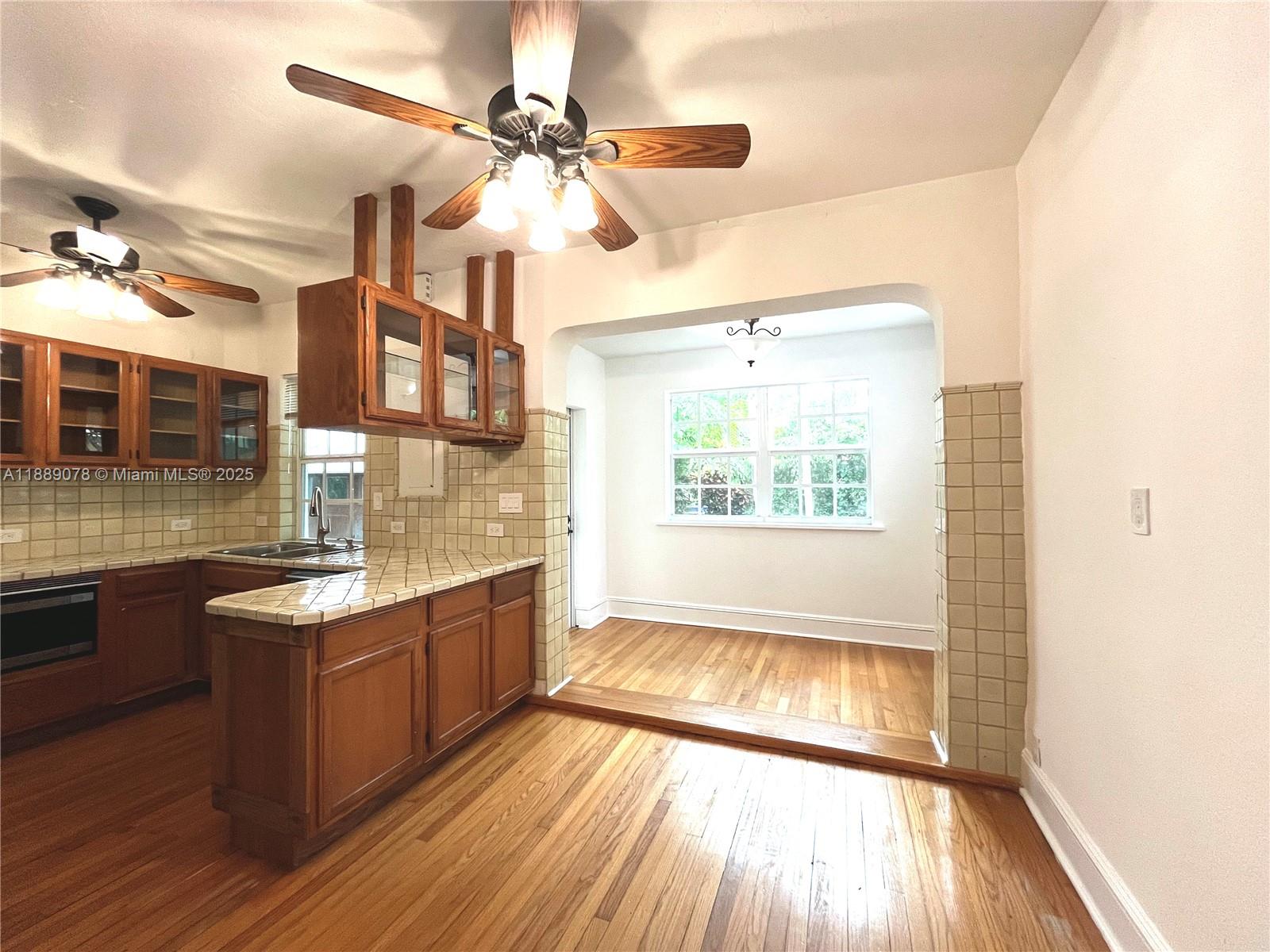 CORAL GABLES BISC BAY SEC - Residential Lease