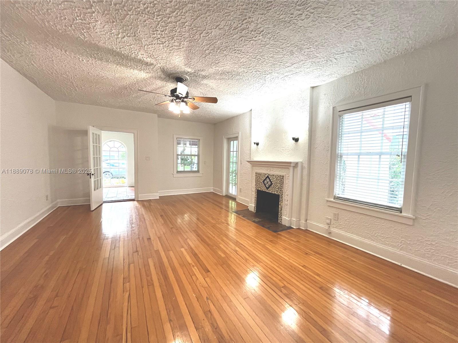 CORAL GABLES BISC BAY SEC - Residential Lease