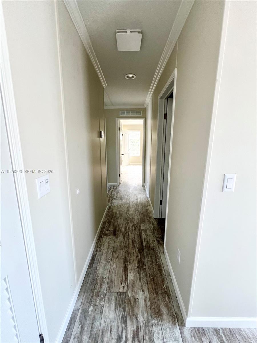 RAVENSWOOD ESTATES & MARI - Residential